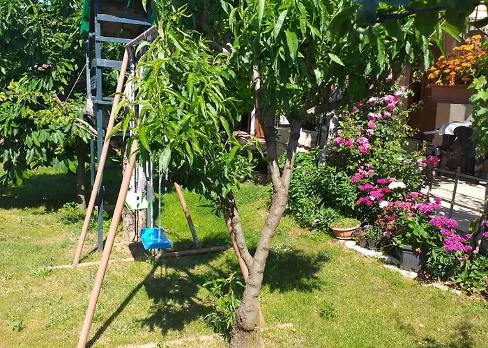 شقة Lori بولا